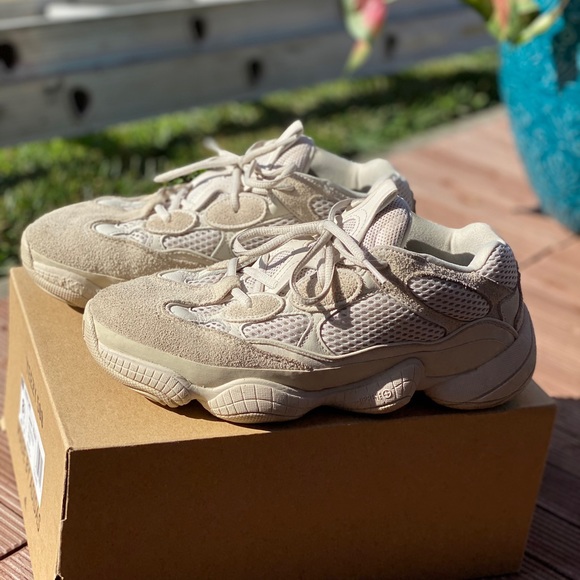 Yeezy 500 Blush - Picture 4 of 6